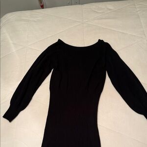 Versona Black Off-the-Shoulder Sweater